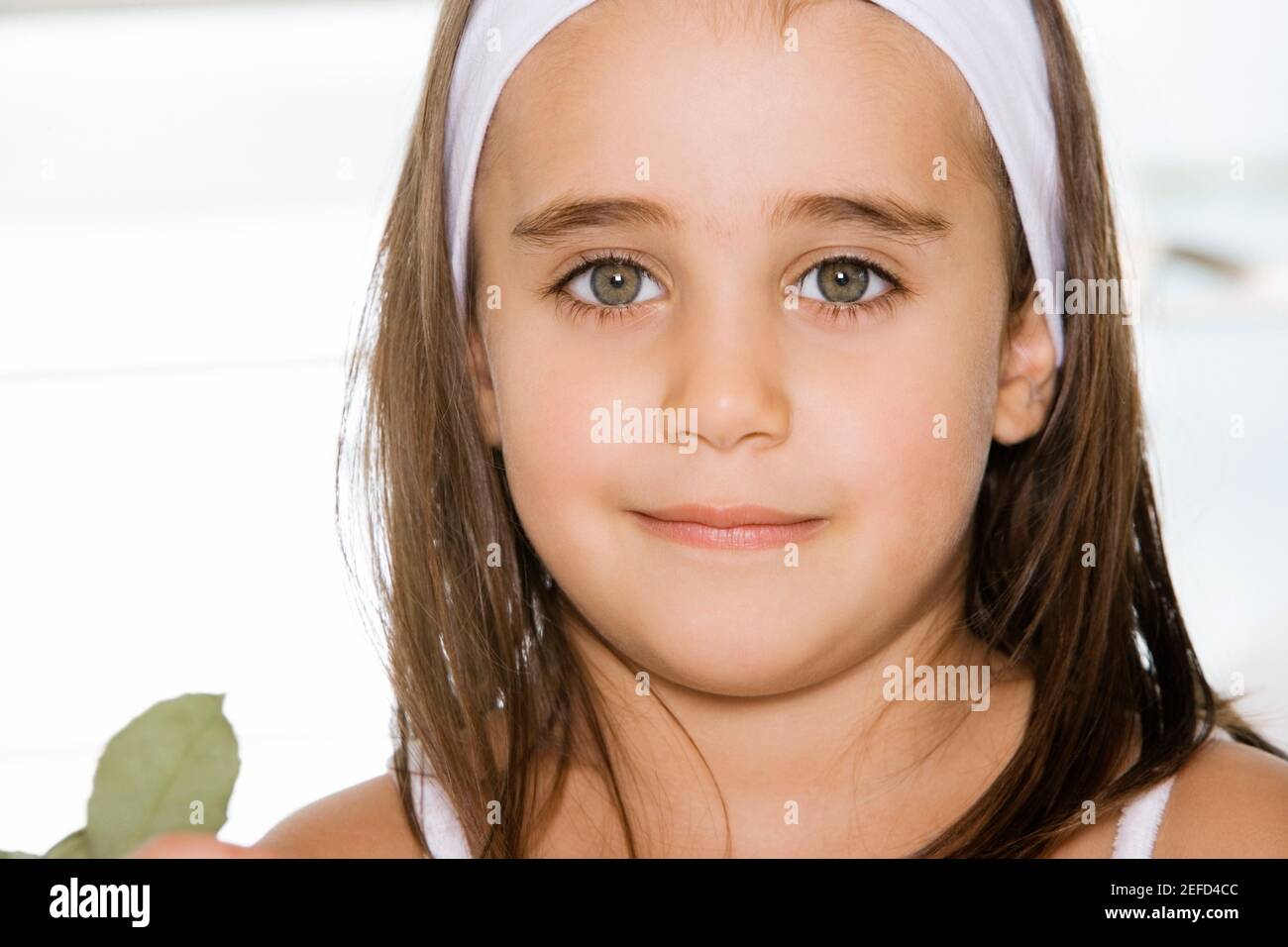 Portrait of a girl smiling Stock Photo - Alamy