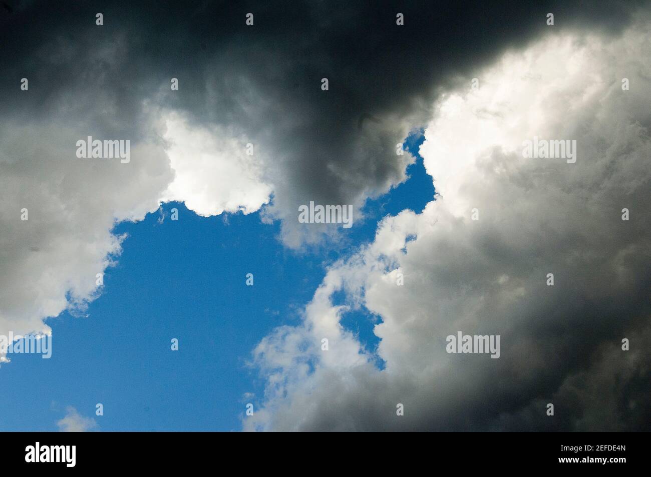 Clouds full of rain hi-res stock photography and images - Alamy