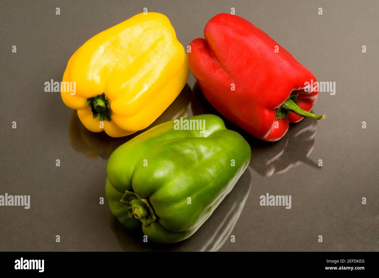 Bell peppers three colors hi-res stock photography and images - Alamy