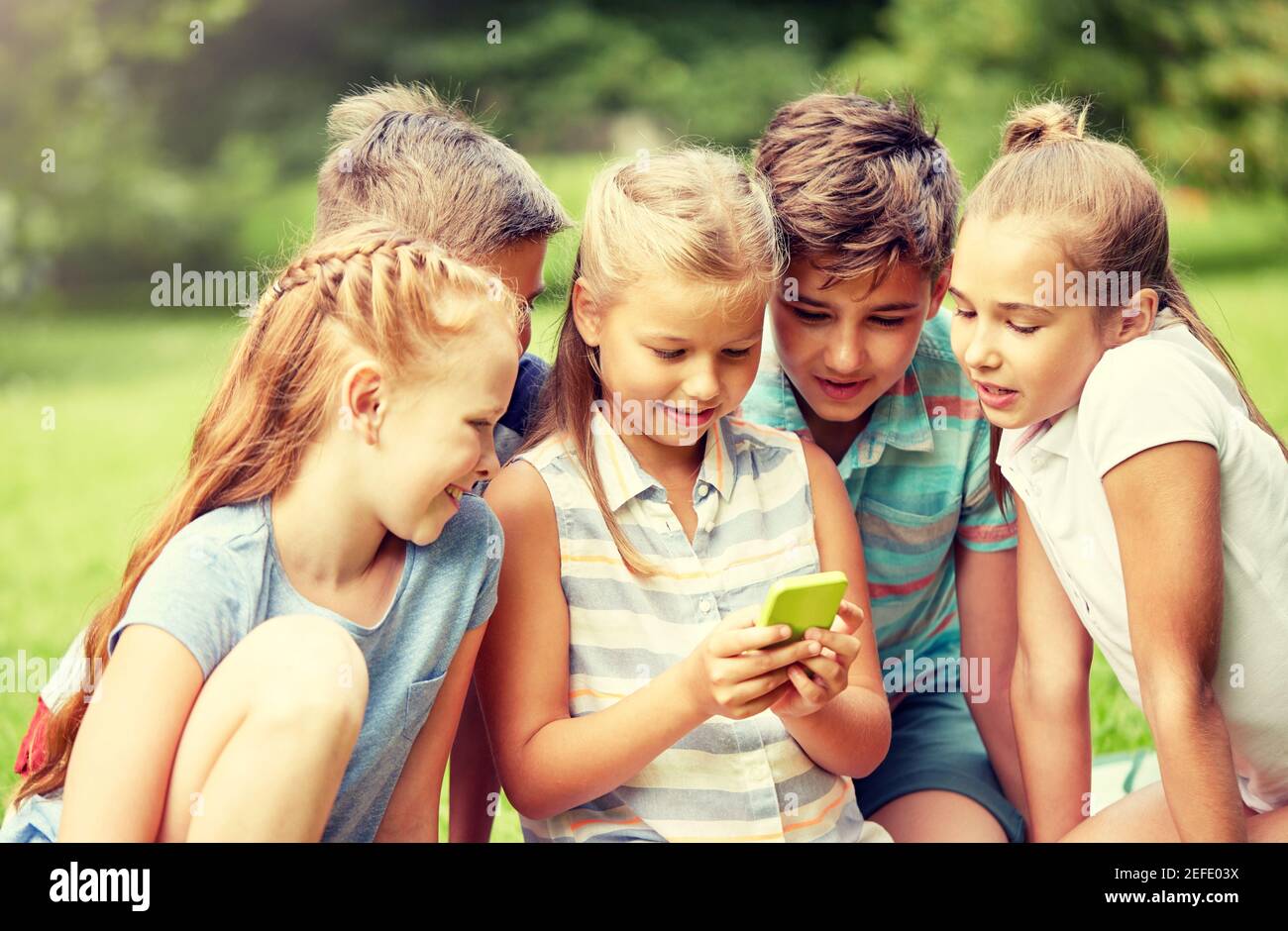 Kids fun smartphone in hi-res stock photography and images - Alamy