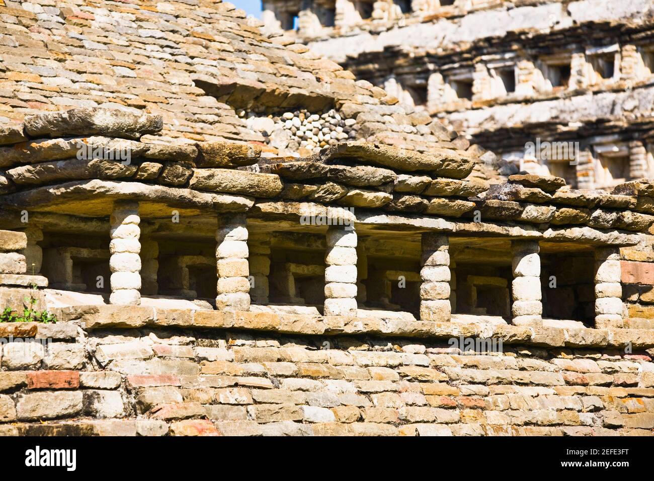 Aztec people building hi-res stock photography and images - Alamy