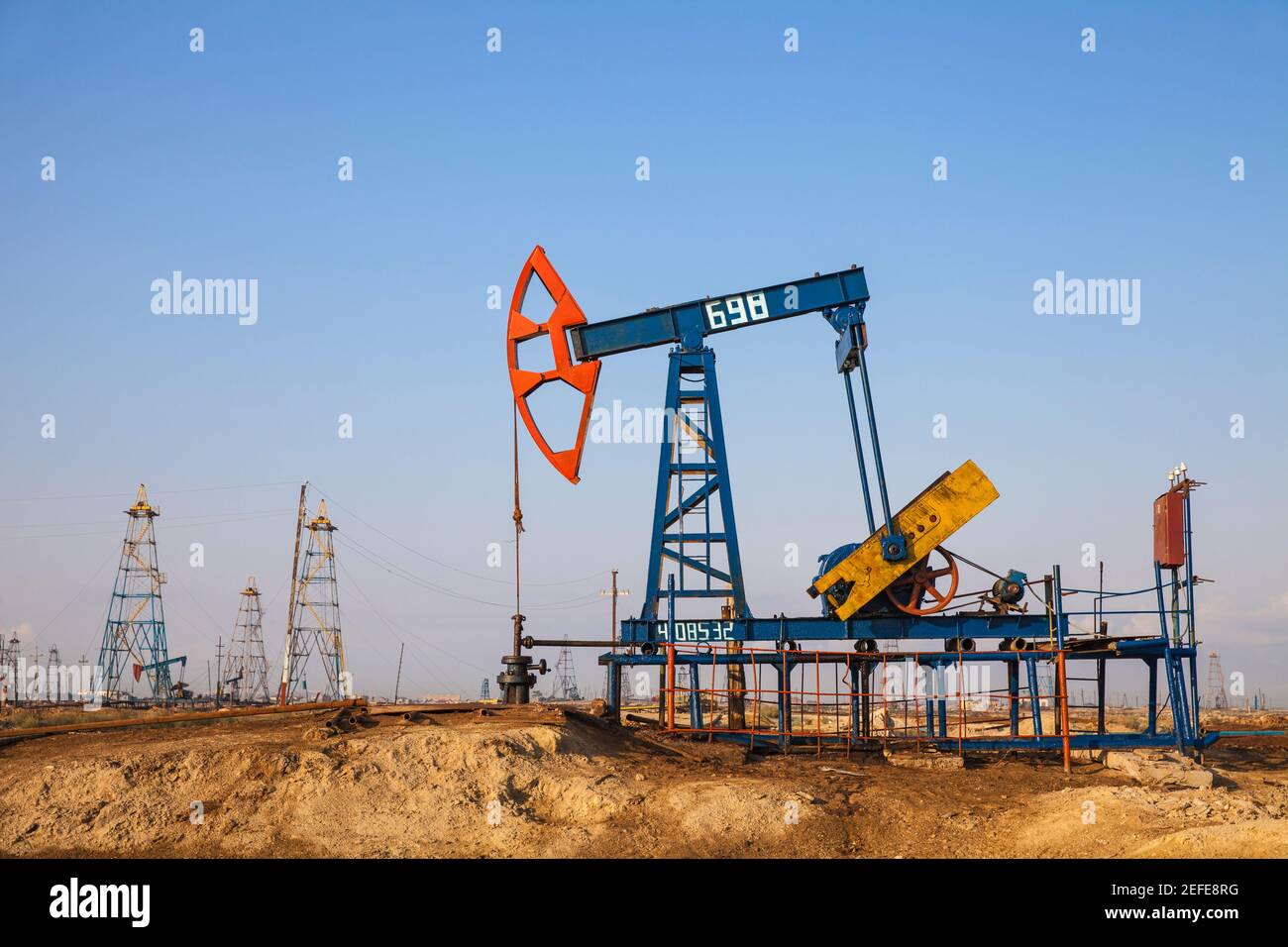 Azerbaijan, Abseron Peninsula, Old Fields, Typical oil pump jack know