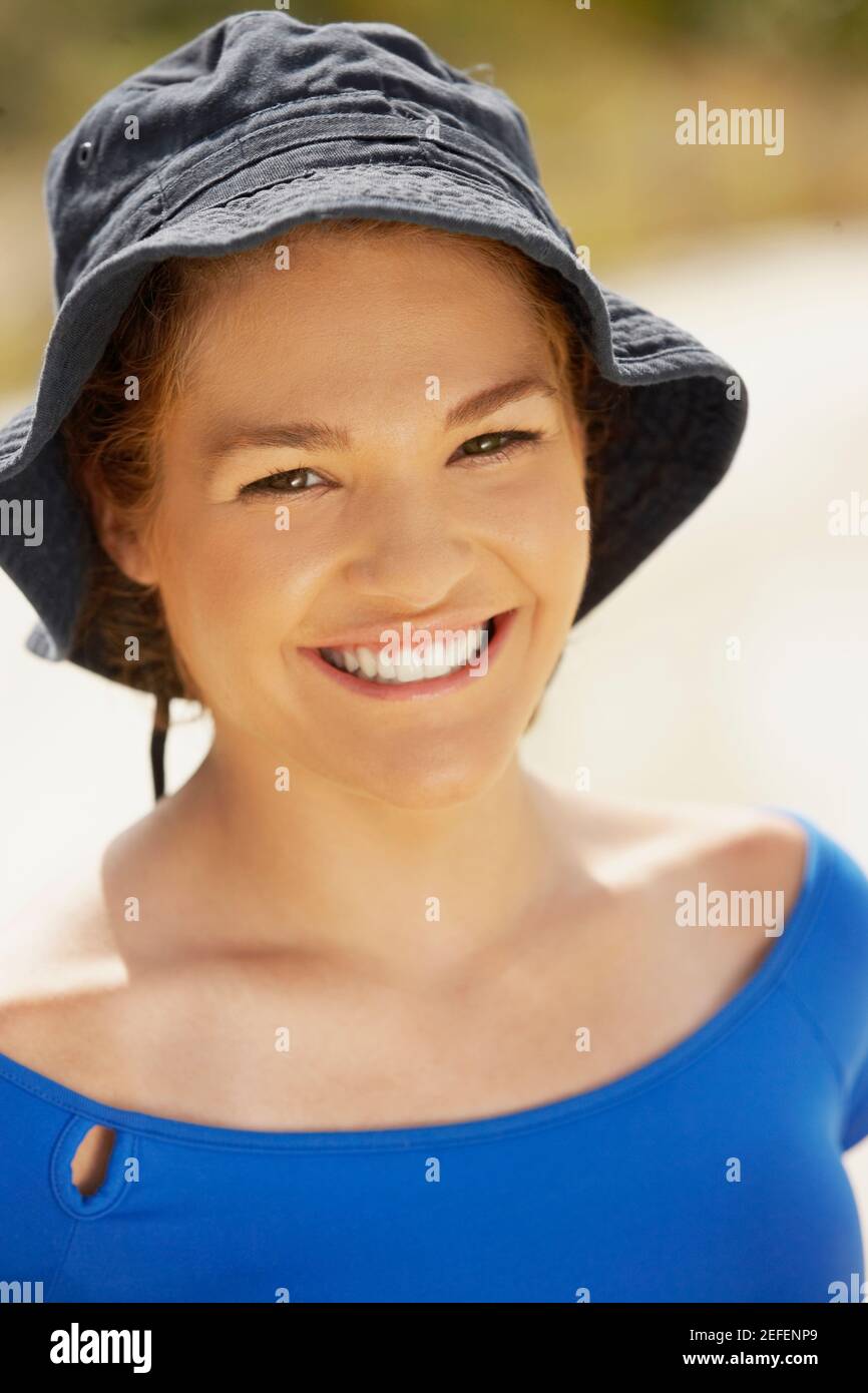 Portrait of a teenage girl looking cheerful Stock Photo - Alamy