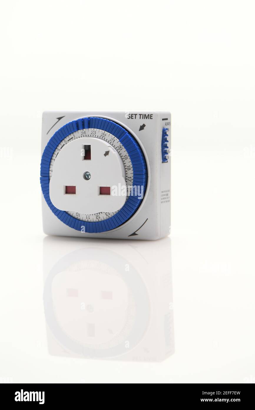 7 Day Mechanical UK Mains Single Analogue Timer Clock Switch Plug WHITE 