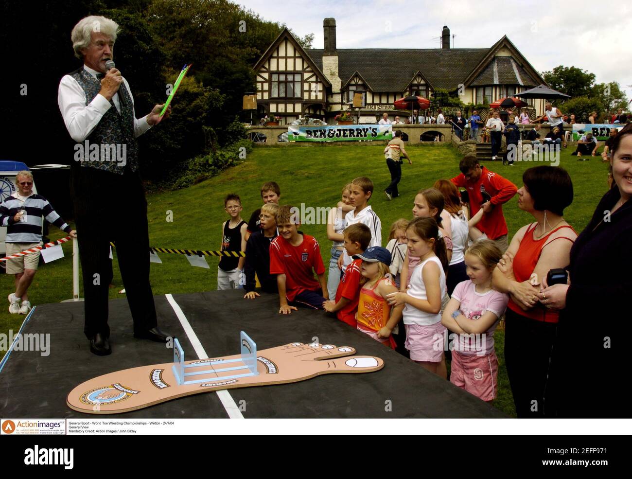 World toe wrestling championships hires stock photography and images