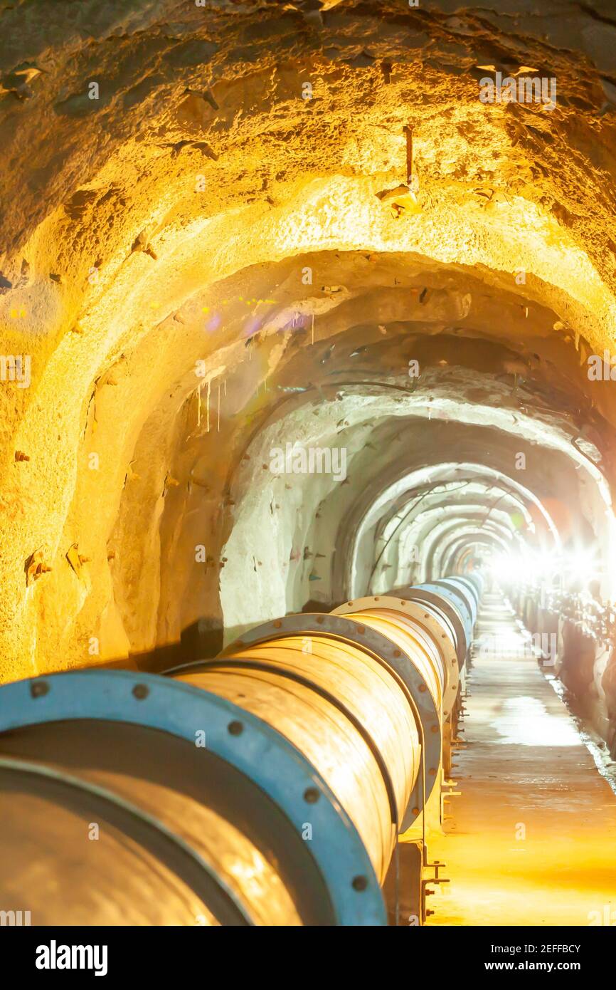 Big pipe tunnel hires stock photography and images Alamy