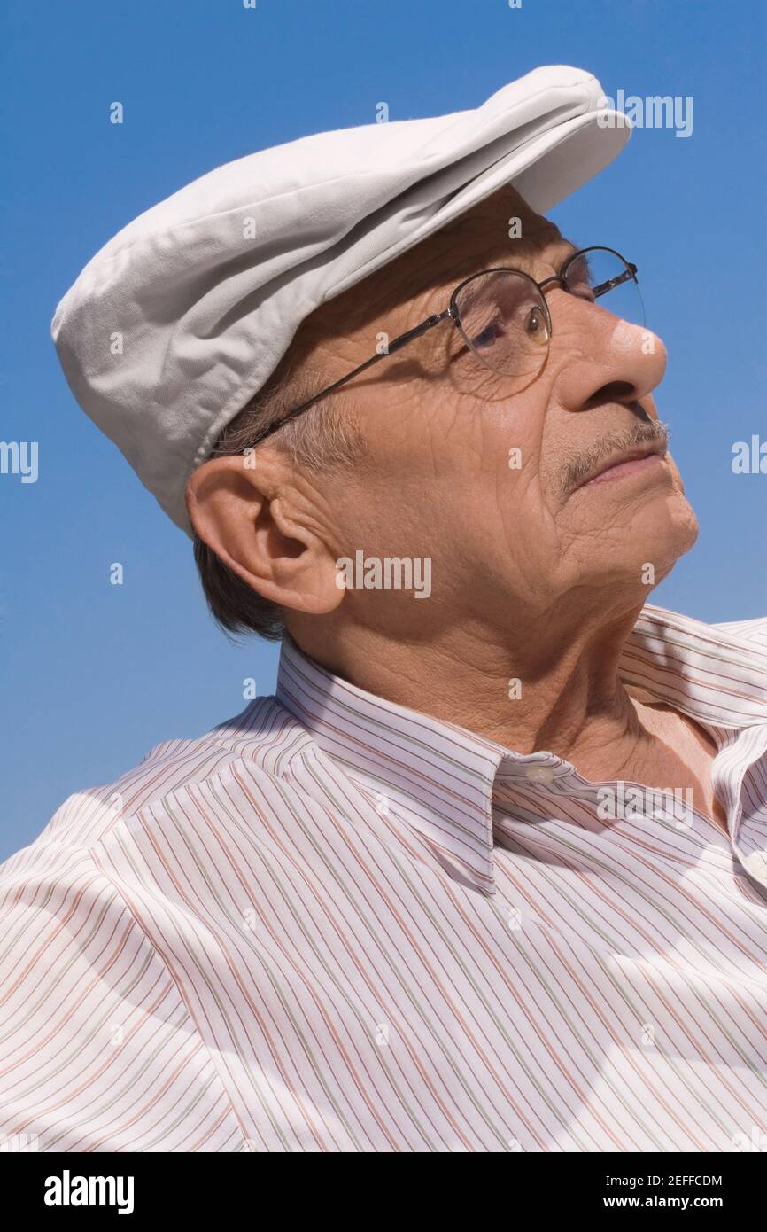 Blue sky thinking and living hi-res stock photography and images - Alamy