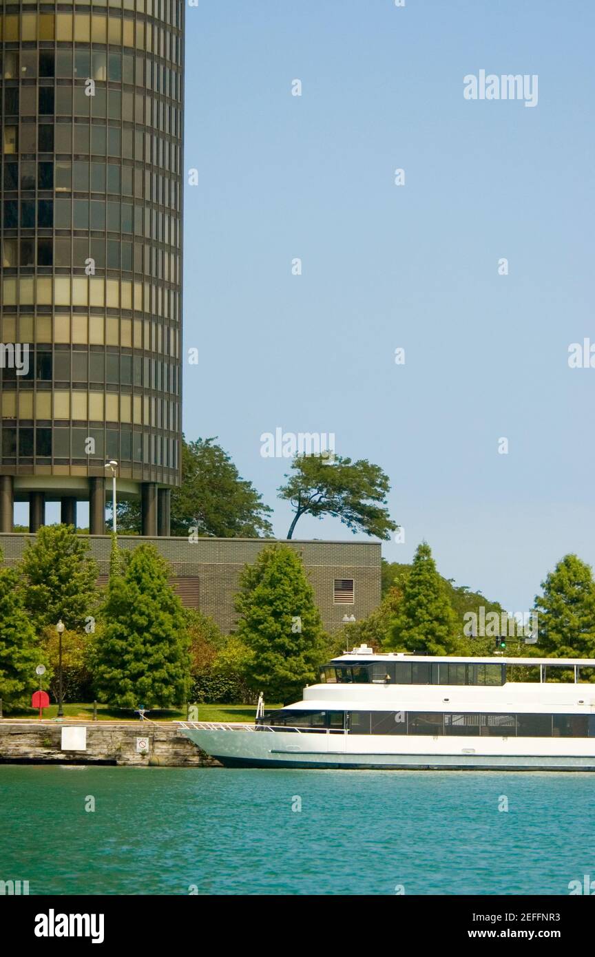 Ferry in the river, Chicago River, Chicago, Illinois, USA Stock Photo ...