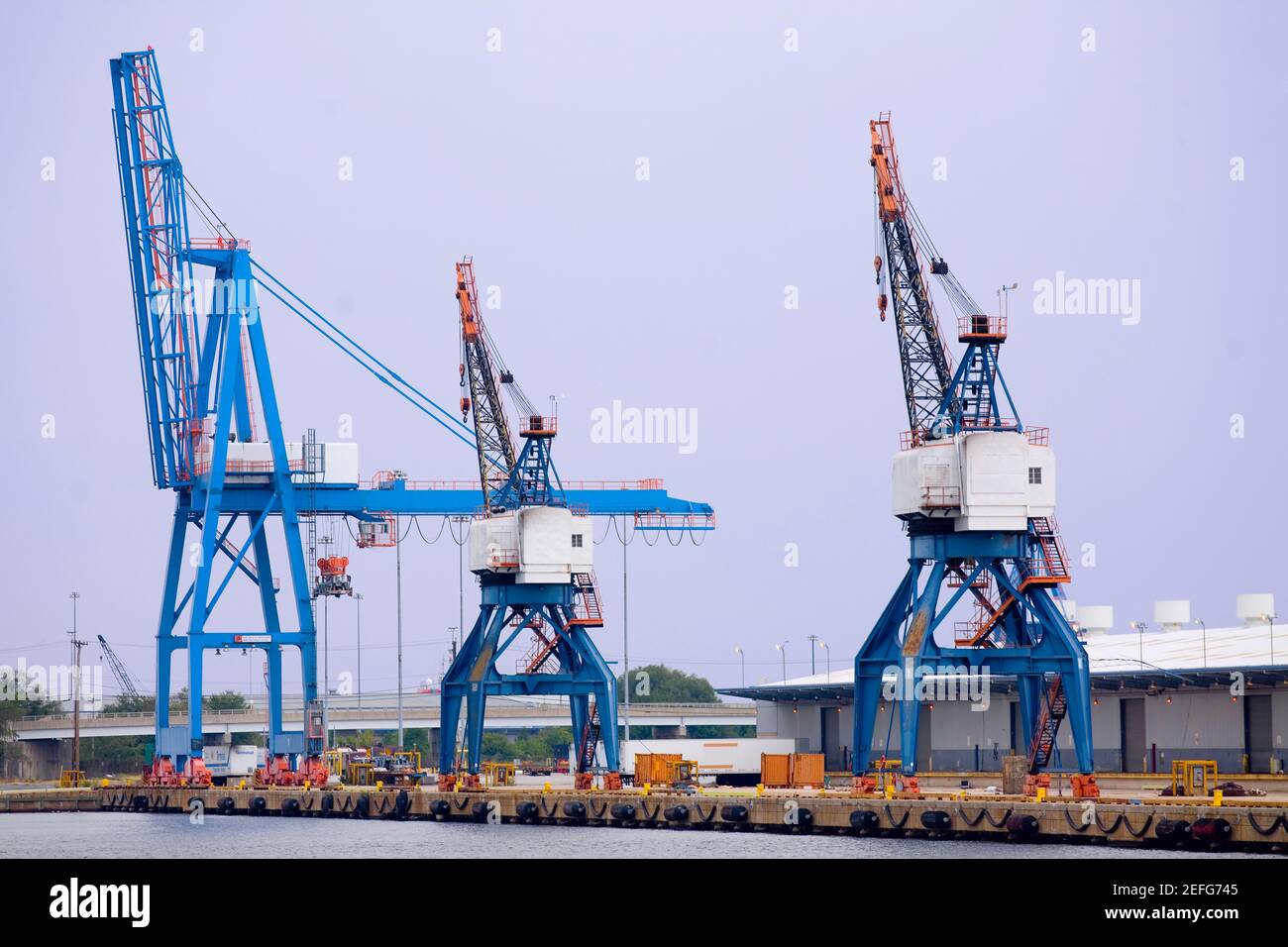Baltimore harbor shipping port hi-res stock photography and images - Alamy