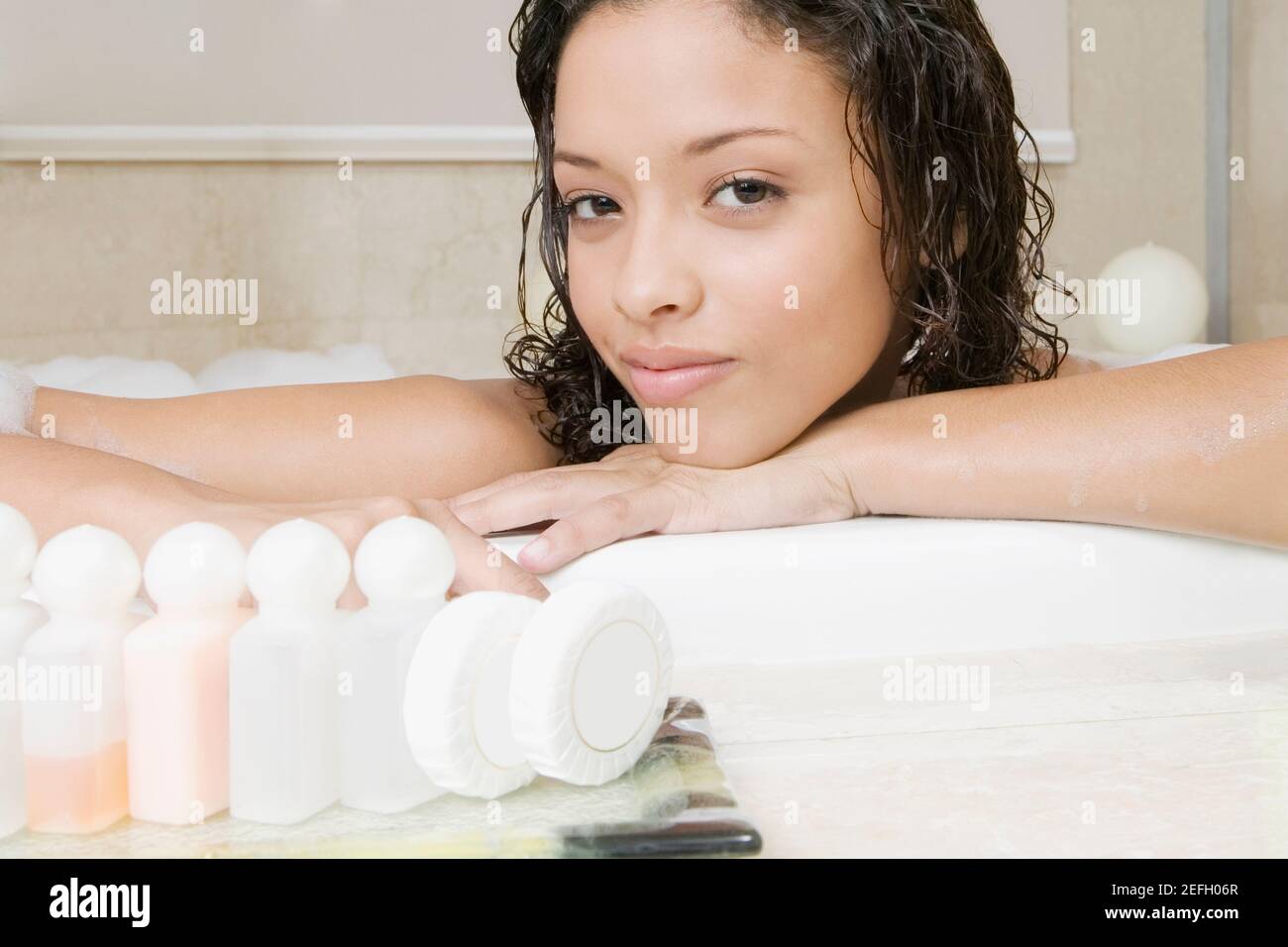 16 17 years bar hires stock photography and images Alamy