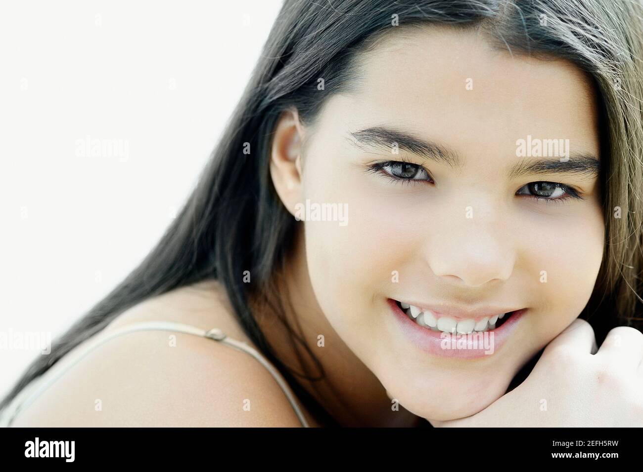 Portrait of a girl smiling Stock Photo - Alamy