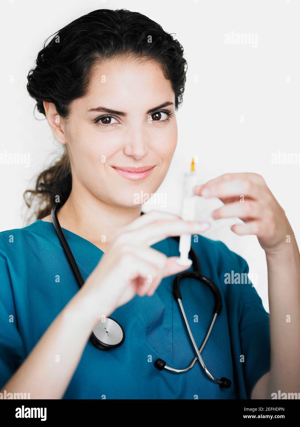 Portrait latino female doctor hi-res stock photography and images - Alamy