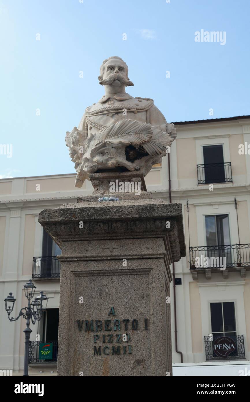 Statue of king Umberto I (1878-1900) on the Piazza della Repubblica  central square, Pizzo, Vibo Valentia, Calabria, Italy Stock Photo