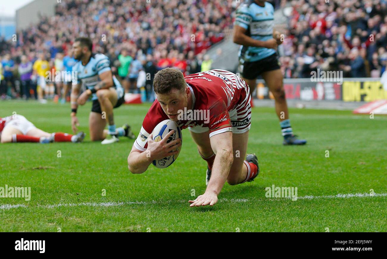 Britain Rugby League Wigan Warriors V Cronulla Sutherland Sharks World Club Challenge Dw Stadium 19 2 17 Joe Burgess Scores The Second Try For Wigan Warriors Mandatory Credit Action Images