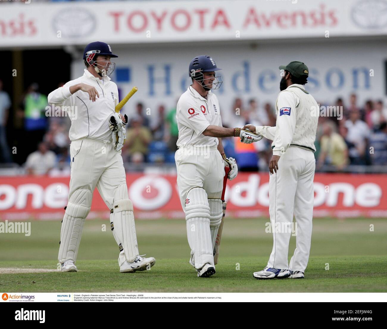 Pakistan England Third Test Hi Res Stock Photography And Images Page 29 Alamy