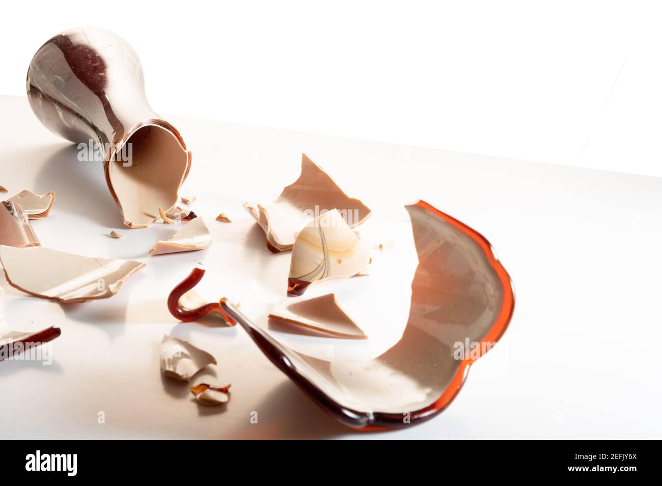 Glass Vase Broken High Resolution Stock Photography and Images Alamy