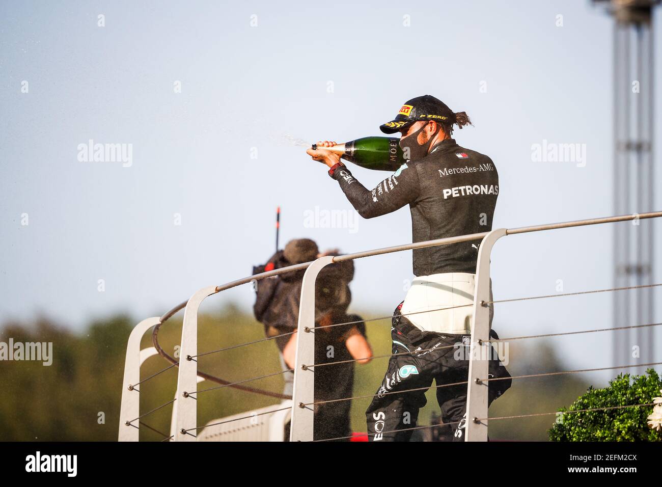 hamilton-lewis-gbr-mercedes-amg-f1-gp-w11-hybrid-eq-power-portrait