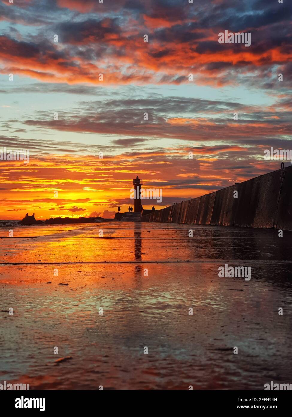 Beautiful sunset above the sea Stock Photo - Alamy