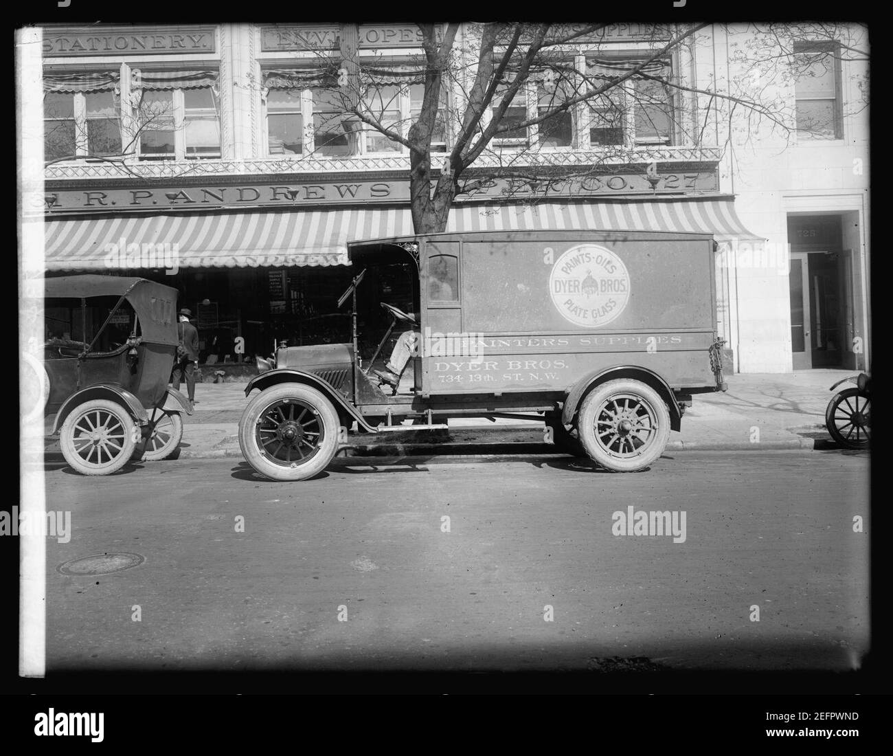 Oldsmobile truck Black and White Stock Photos & Images - Alamy