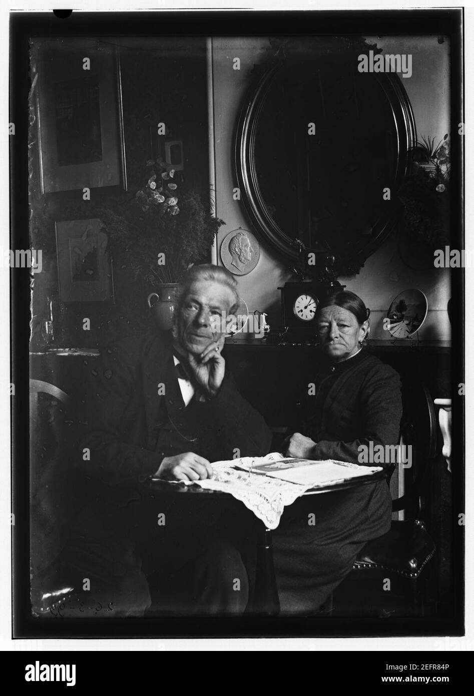 Olie Jzn, Jacob (1834-1905) met zijn zuster Christina (Stijntje) Olie Jacob Olie (max res). Stock Photo