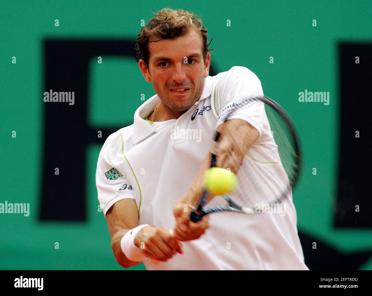Tennis - French Open - Roland Garros, Paris, France - 2/6/08 France's  Julienne Benneteau in action during the fourth round Mandatory Credit:  Action Images / Jason O'Brien Livepic Stock Photo - Alamy