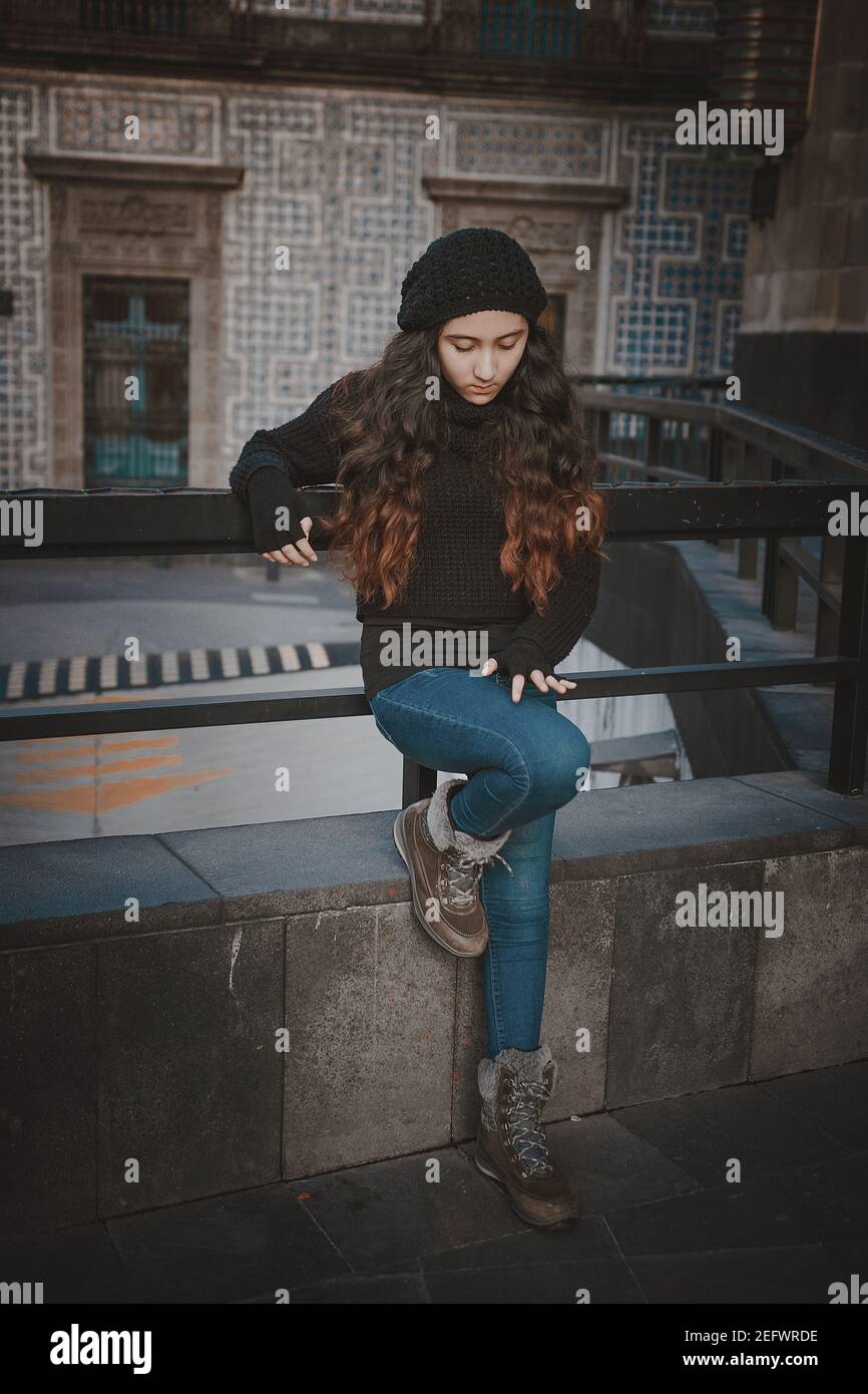 Fitness sporty girl wearing fashion sportswear over street wall, outdoor  sports, urban style. Teen model in swag clothes posing outside Stock Photo  - Alamy