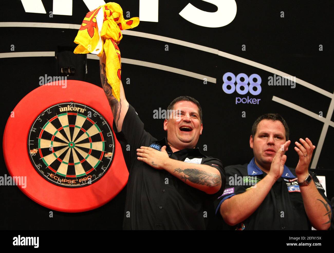 Darts - 888.com Premier League Darts Play-Offs 2011 - Wembley Arena -  19/5/11 Gary Anderson celebrates his win with Adrian Lewis (R) Mandatory  Credit: Action Images / Steven Paston Stock Photo - Alamy