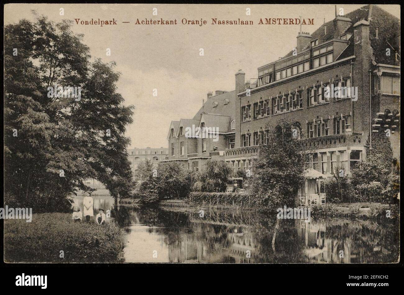 Oranje Nassaulaan, achterzijde. Links deel van het Vondelpark. Uitgave D.H. Barends, Jr. Amsterdam, Stock Photo