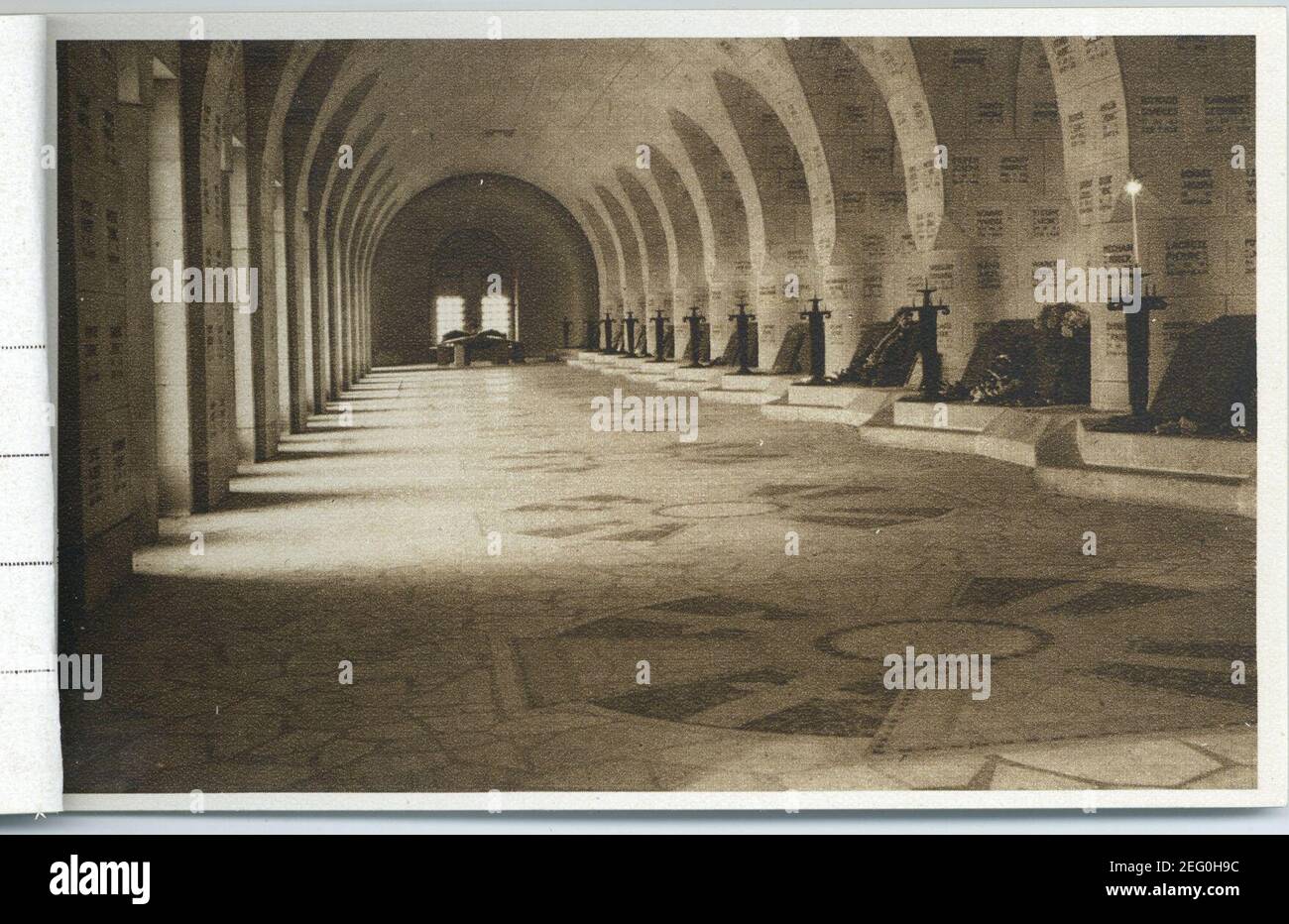 Ossuaire de Douaumont, Verdun 1914-1918 P-FG-CP-01050-6. Stock Photo
