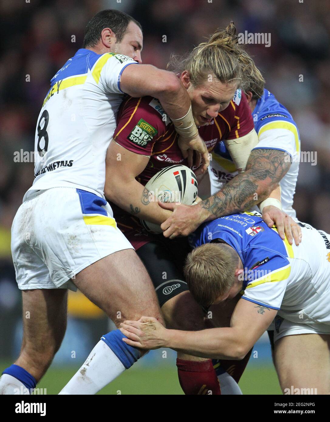 Paul wood is tackled by huddersfield giants hi-res stock photography and  images - Alamy