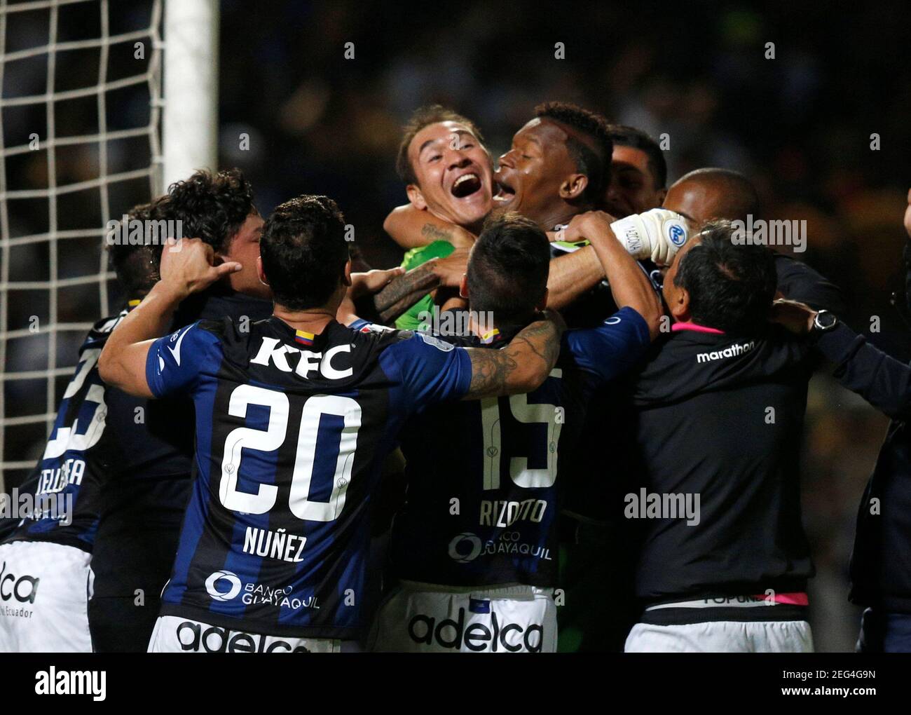 Football Soccer - Mexico's Pumas v Ecuador's Independiente del Valle - Copa  Libertadores - Olimpico Universitario stadium, Mexico City, Mexico,  24/05/2016.Goalkeeper Daniel Librado Azcona (c front) of Independiente del  Valle reacts with