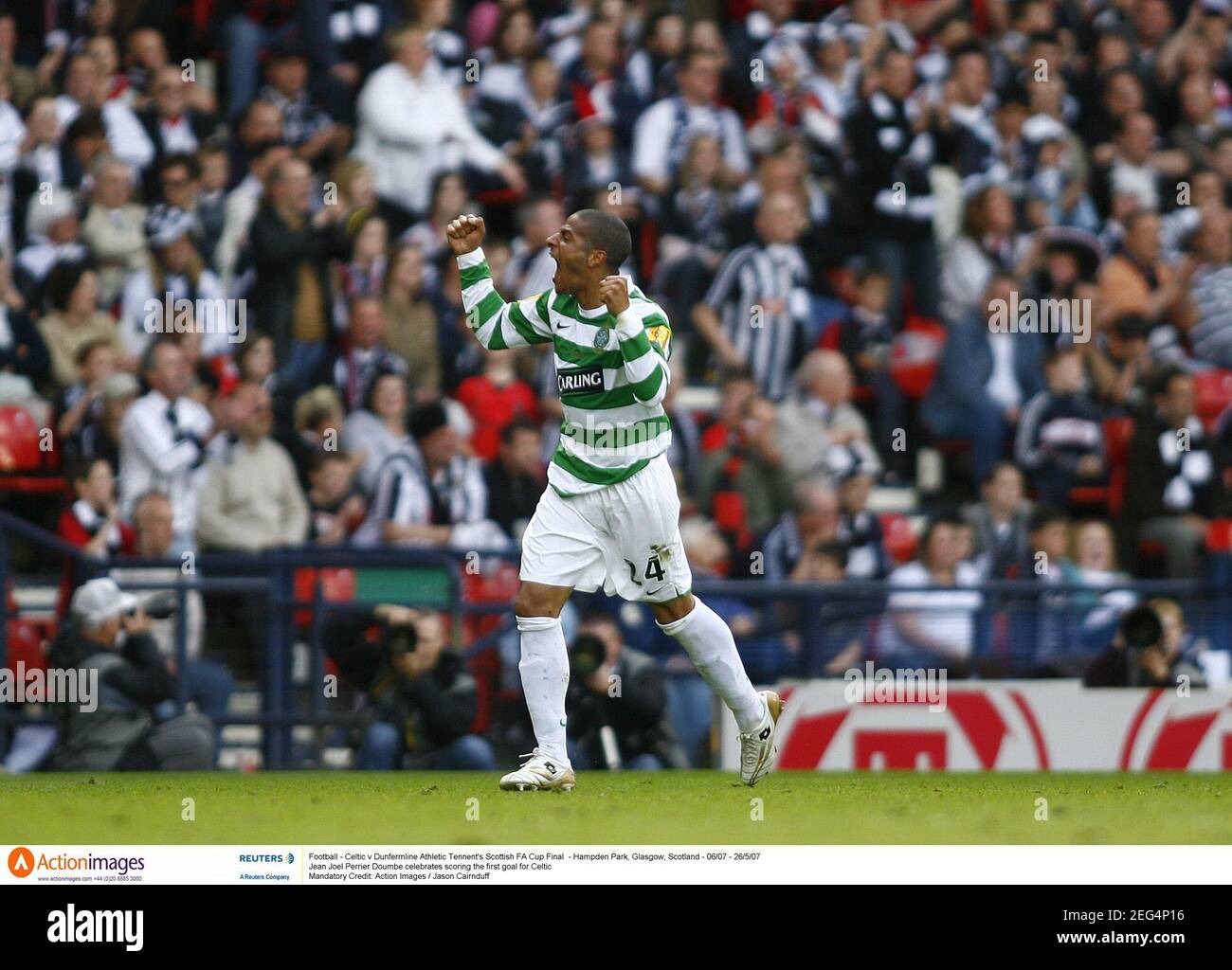 Football - Celtic v Dunfermline Athletic Tennent's Scottish FA Cup Final -  Hampden Park, Glasgow, Scotland - 06/07 -