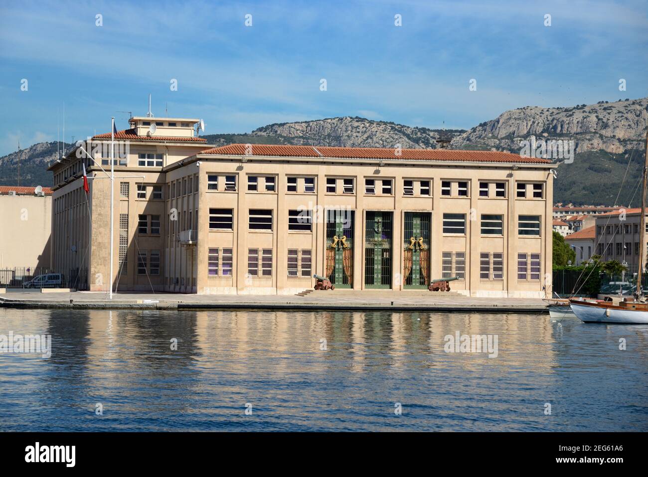 Port de toulon hi-res stock photography and images - Alamy