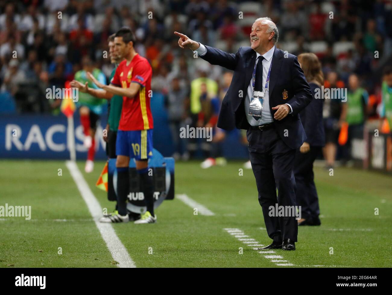 Football Soccer Spain V Turkey Euro 2016 Group D Stade De Nice Nice France 17 6 16 Spain Head Coach Vicente Del Bosque As Bruno Soriano Is Substituted Reuters Yves Herman Livepic Stock Photo Alamy