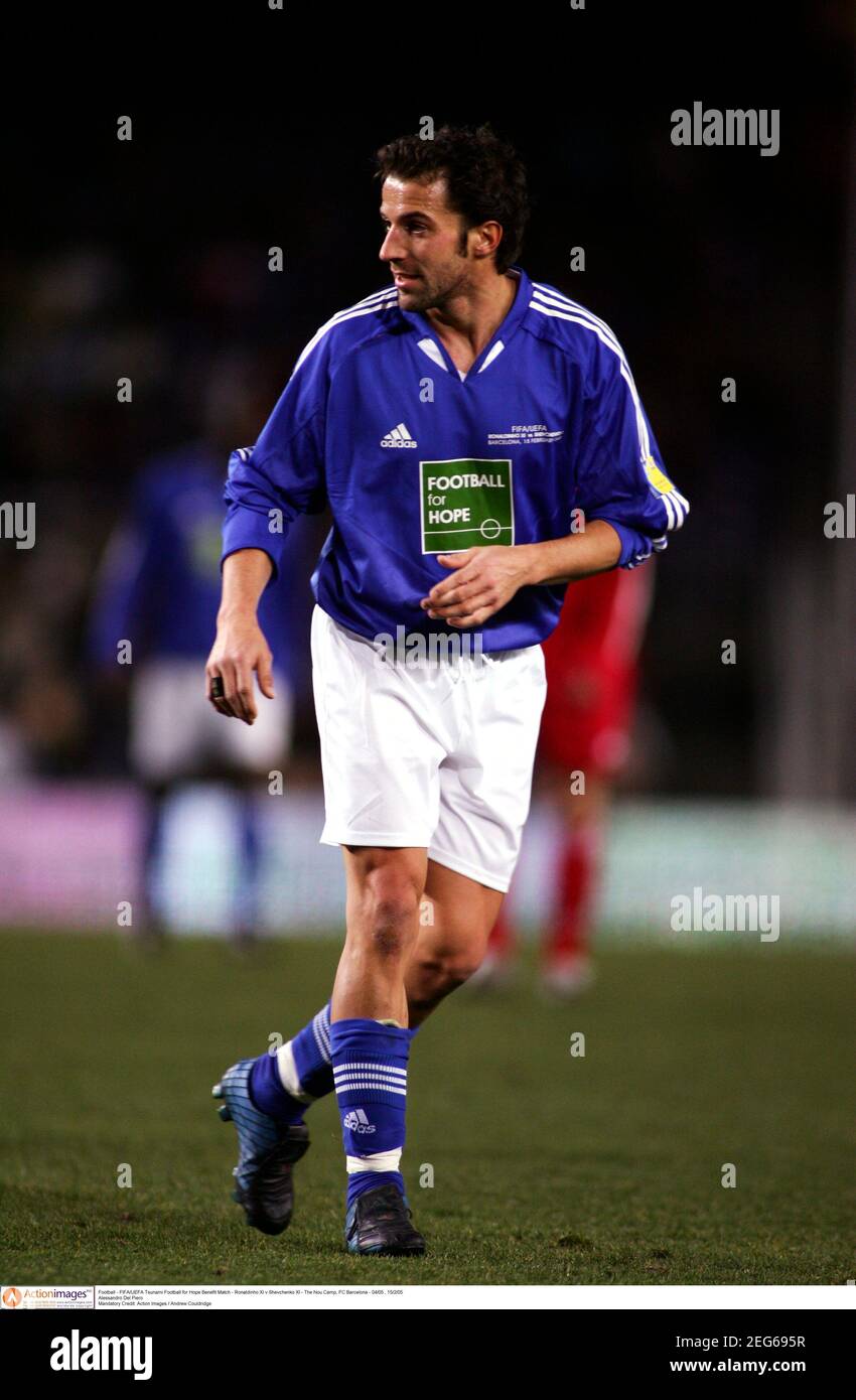 Football Fifa Uefa Tsunami Football For Hope Benefit Match Ronaldinho Xi V Shevchenko Xi The Nou Camp Fc Barcelona 04 05 15 2 05 Alessandro Del Piero Mandatory Credit Action Images Andrew Couldridge Stock Photo Alamy