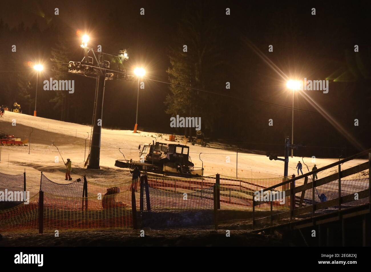 Trotz Corona: Polen öffnet Skigebiete - Ansturm auf Wintersportorte folgt prompt, Swieradow Zdroj (Bad Flinsberg) Polen,17.02.2021 Stock Photo