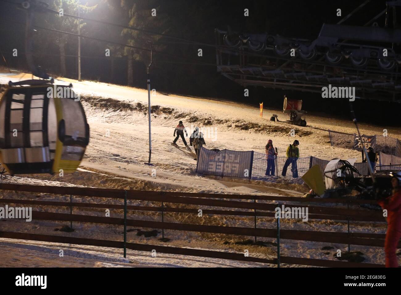 Trotz Corona: Polen öffnet Skigebiete - Ansturm auf Wintersportorte folgt prompt, Swieradow Zdroj (Bad Flinsberg) Polen,17.02.2021 Stock Photo