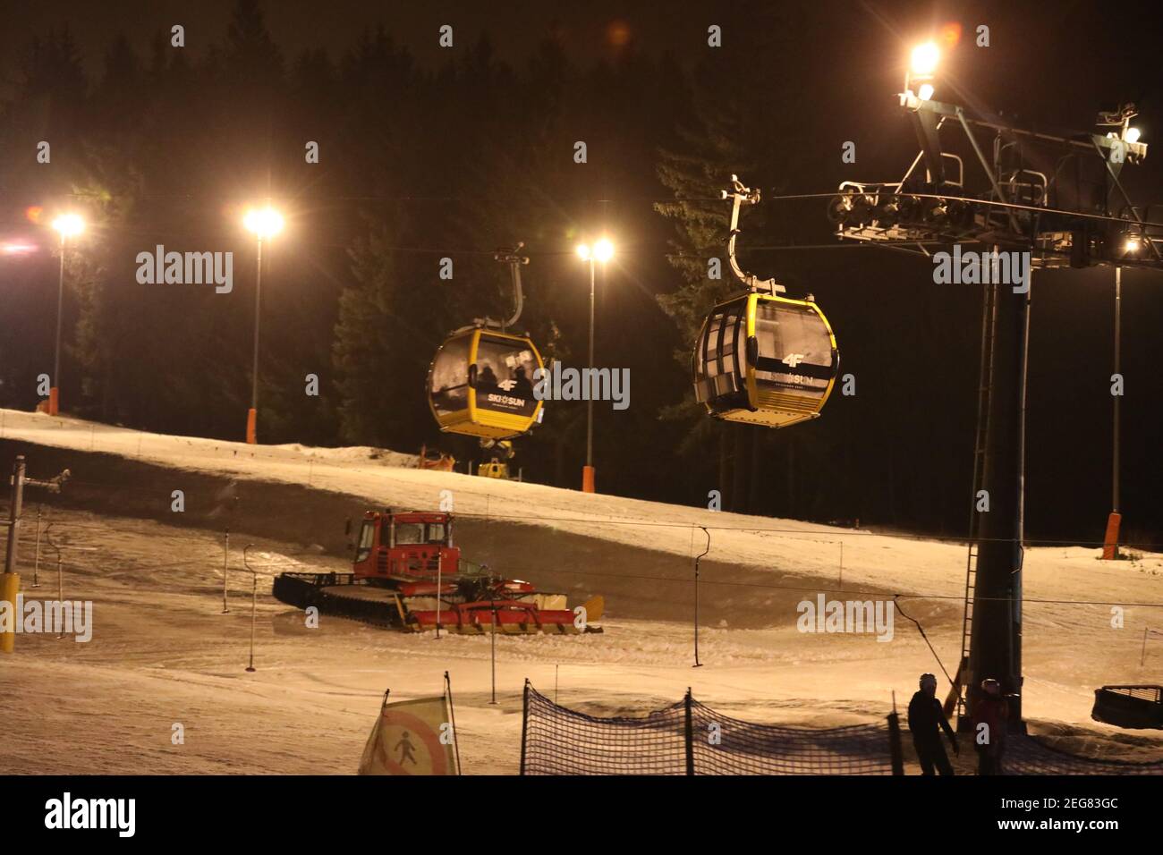 Trotz Corona: Polen öffnet Skigebiete - Ansturm auf Wintersportorte folgt prompt, Swieradow Zdroj (Bad Flinsberg) Polen,17.02.2021 Stock Photo