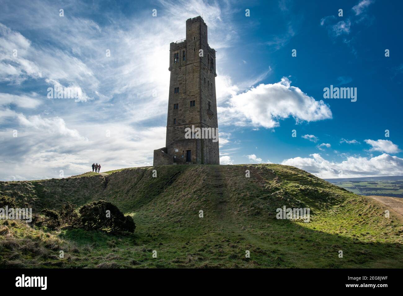 Huddersfield, West Yorkshire, UK. 18th Feb, 2021. A lovely day at Castle Hill, Almondbury, overlooking Huddersfield, West Yorkshire. Credit: John Eveson/Alamy Live News Stock Photo