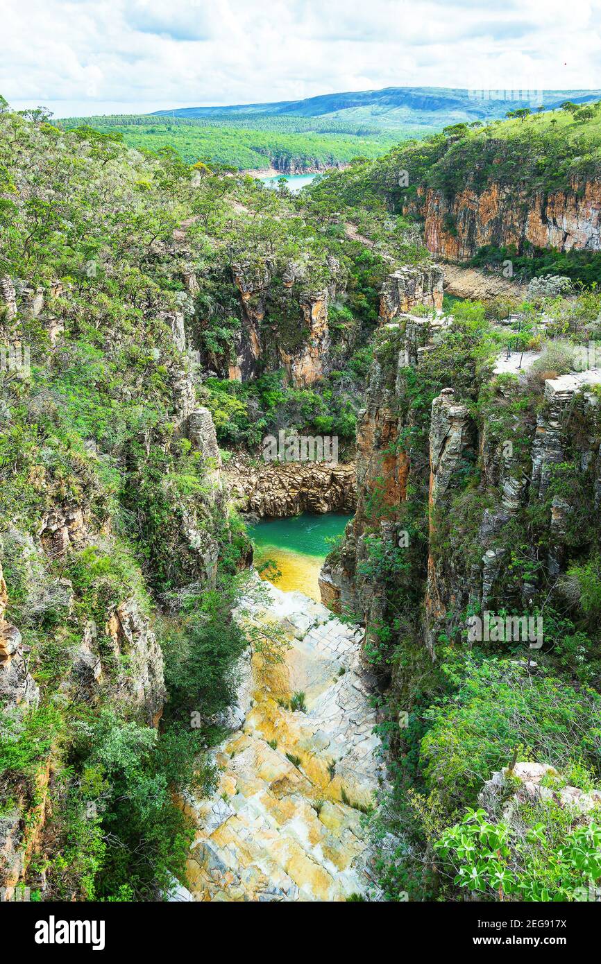 Canyons of Furnas on a sunny day, city's postcard of Capitólio MG Brazil. Landscape of eco tourism of Minas Gerais. Green water of lake and golden col Stock Photo