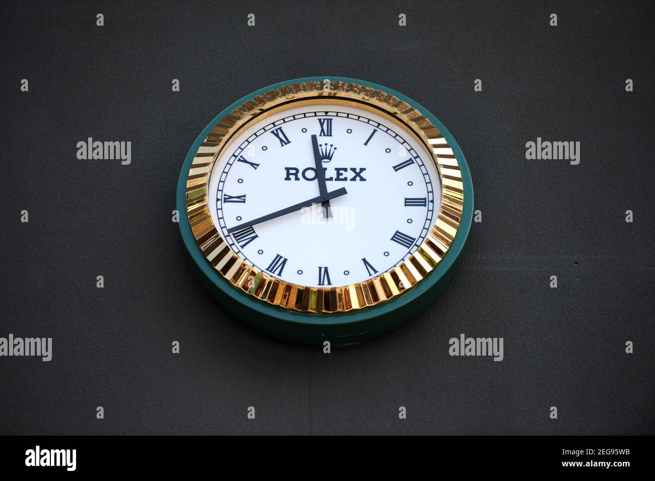 A rolex clock at wimbledon hires stock photography and images Alamy