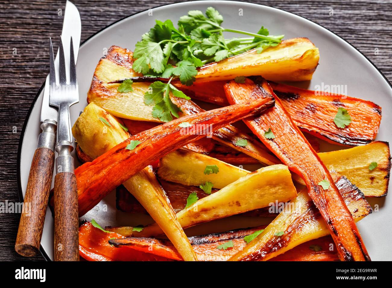 Moroccan roasted root vegetables: parsnip and carrot with ras el hanout ...