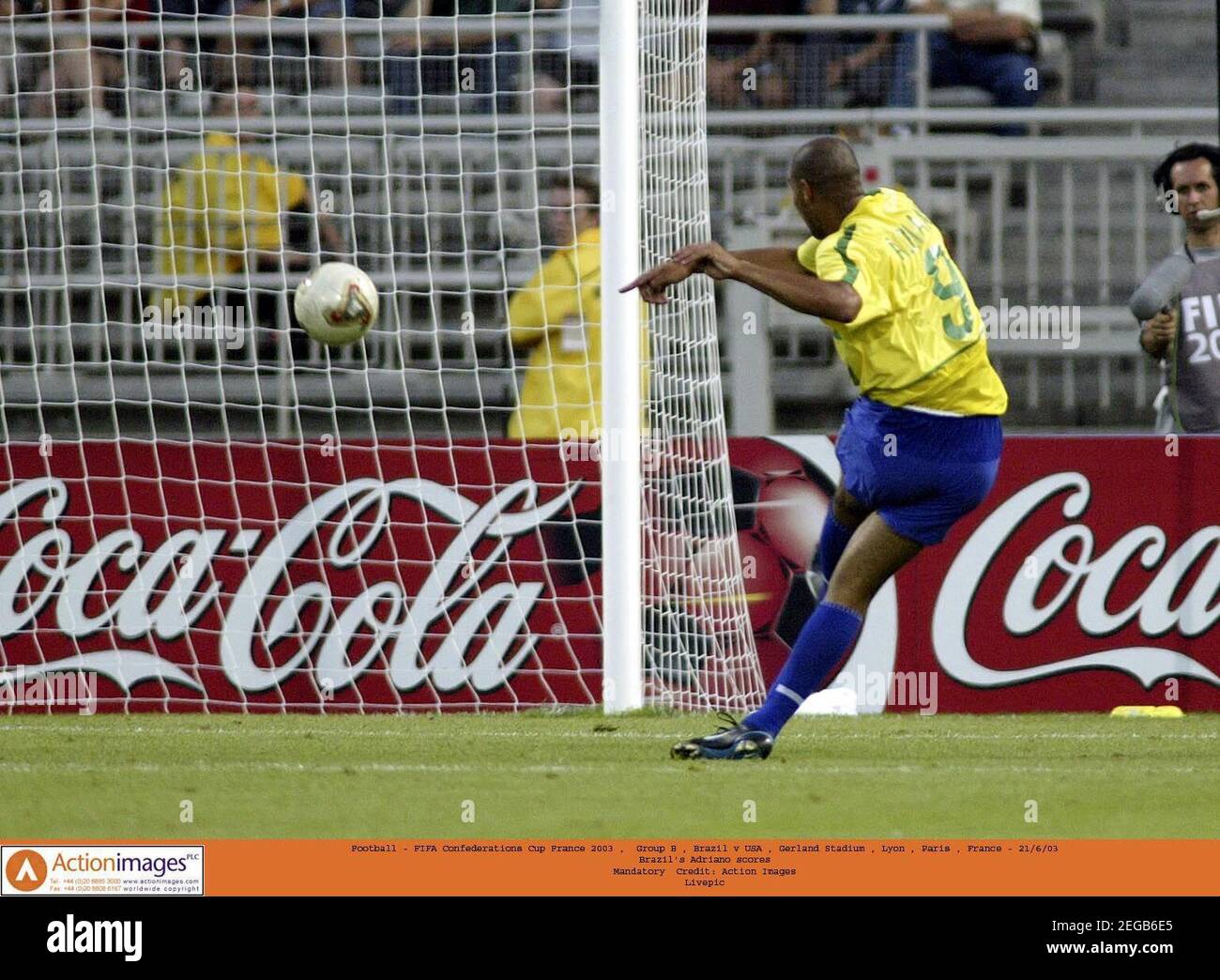 Lyon football goal hi res stock photography and images Alamy