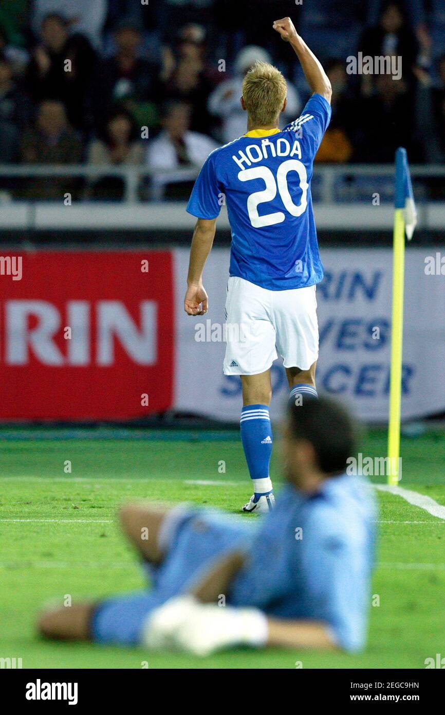 Football Japan V Scotland International Friendly Nissan Stadium Yokohama Japan 10 10 09 Japan S Keisuke Honda Celebrates After Scoring His Sides Second Goal Mandatory Credit Action Images Kiyoshi Ota Livepic Stock Photo Alamy