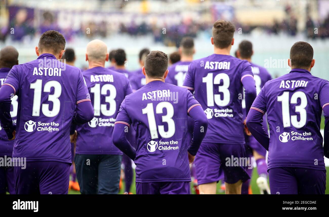 Soccer Football - Serie A - Fiorentina vs Benevento Calcio - Stadio Artemio  Franchi, Florence, Italy - March 11, 2018 Fiorentina players come out to  warm up wearing the number 13 shirt