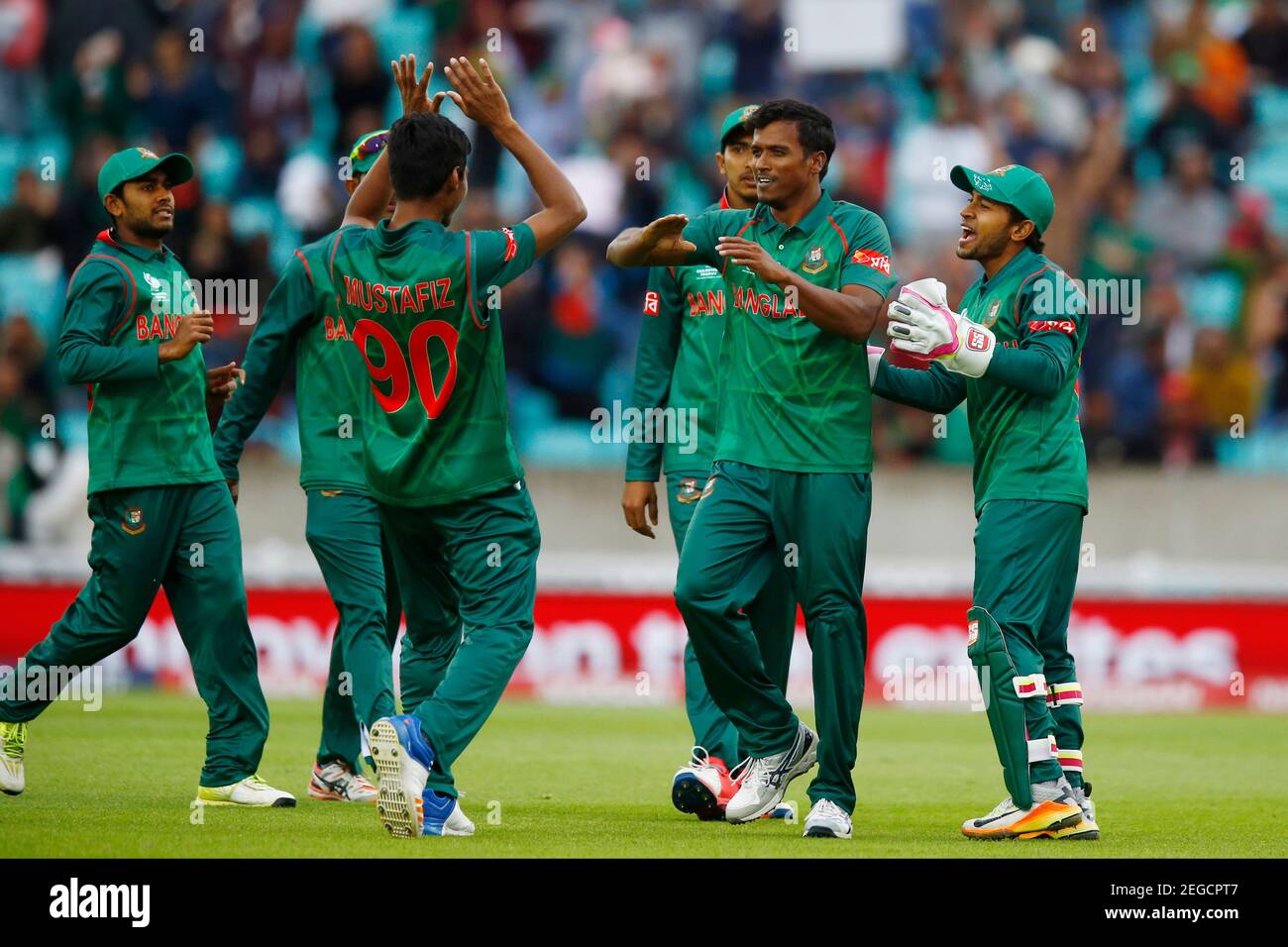 Britain Cricket - Australia v Bangladesh - 2017 ICC Champions Trophy Group  A - The Oval - June 5, 2017 Bangladesh's Rubel Hossain (2nd R) celebrates  taking the wicket of Australia's Aaron