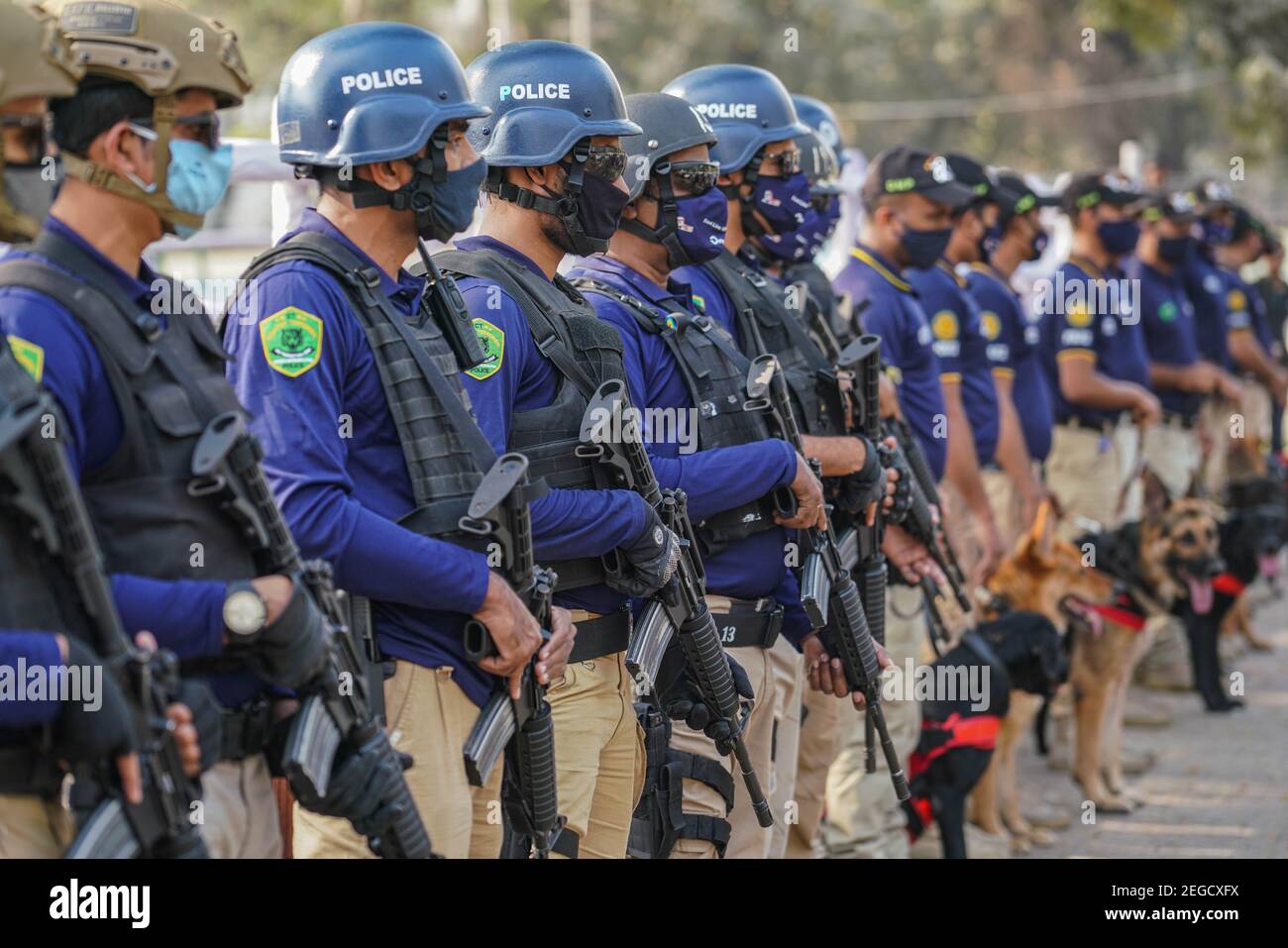 Dhaka,  Bangladesh. 18th Feb, 2021. SWAT officials are standing in front of Central Shaheed Minar in the capital as part of stepped-up security measures ahead of International Mother Language Day and Shaheed Dibosh in Dhaka, Bangladesh on February 18, 2021. Credit: Zabed Hasnain Chowdhury/ZUMA Wire/Alamy Live News Stock Photo