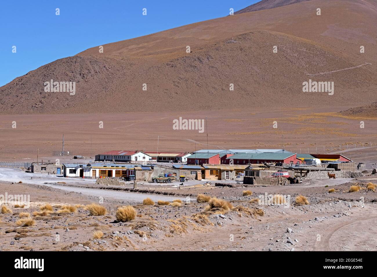 Small settlement at Laguna Colorada / Red Lagoon, salt lake in the Eduardo Avaroa Andean Fauna National Reserve in the Andean mountains, Bolivia Stock Photo