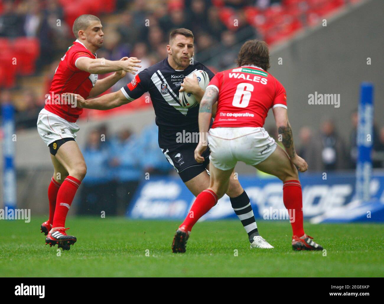 Rugby League - Wales v New Zealand - Gillette Four Nations 2011 - Wembley Stadium - 5/11/11  New Zealand's Lewis Brown (C) in action  Mandatory Credit: Action Images / Peter Cziborra Stock Photo