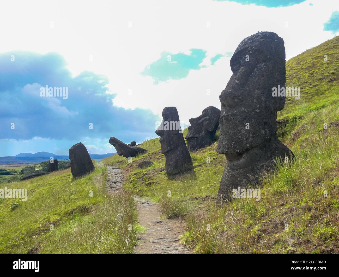 Statues of ancestors hi-res stock photography and images - Alamy